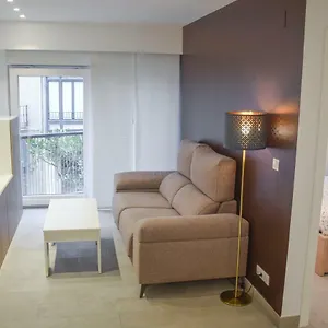 Apartment Modern & Spacious Near La Concha Bay, San Sebastian